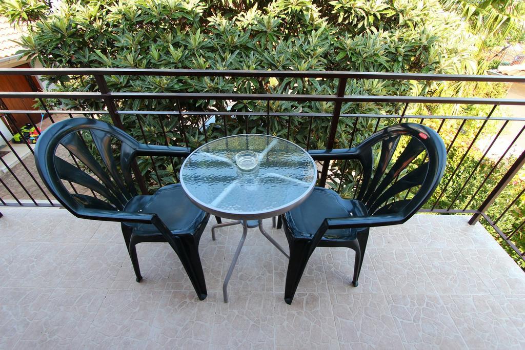 Apartments Antolovic روفينج المظهر الخارجي الصورة