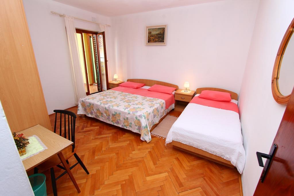Apartments Antolovic روفينج الغرفة الصورة