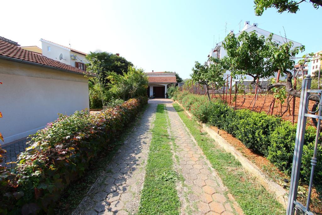Apartments Antolovic روفينج المظهر الخارجي الصورة