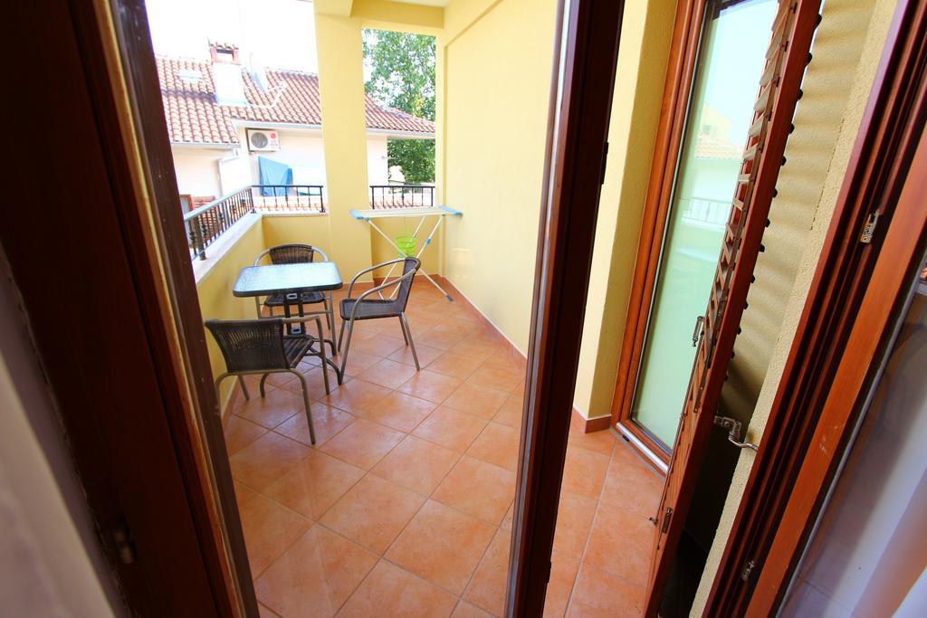 Apartments Antolovic روفينج المظهر الخارجي الصورة