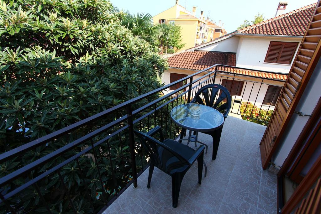 Apartments Antolovic روفينج المظهر الخارجي الصورة